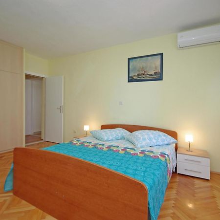 Apartments Ribarevic Makarska Quarto foto